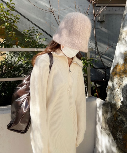 Lamoa（ラモア）の「Lamoa/ハーフジップ ルーズ ニットワンピース（ワンピース・レディース・ホワイト/ブラック/グレー・FREE）」の4枚目の写真