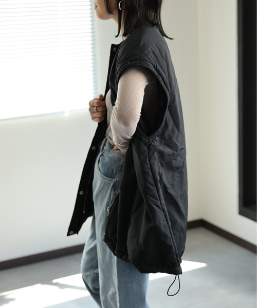 ap retro（アプレトロ）の「マフラー付きパディングブルゾン　袖取り外し　モンスターコート（ダウンジャケット/コート・レディース・ホワイト/ブラック/アイボリー・FREE）」の15枚目の写真