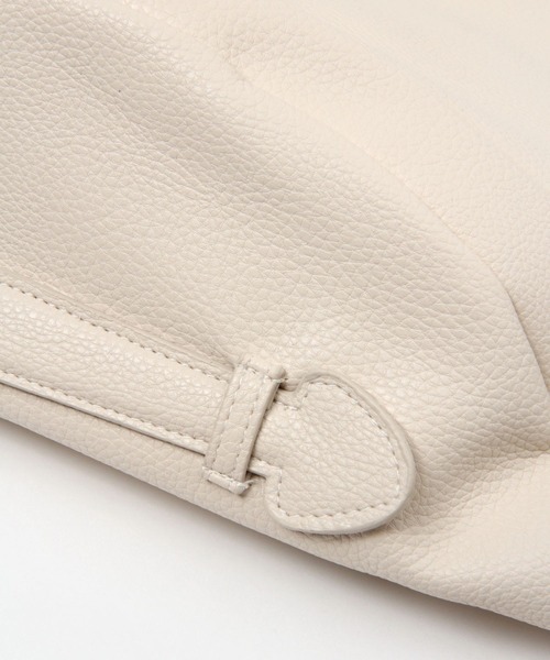 BAYFLOW（ベイフロー）の「ビッグボディーバッグ（ボディバッグ/ウエストポーチ・レディース・ブラック/アイボリー・FREE）」の12枚目の写真