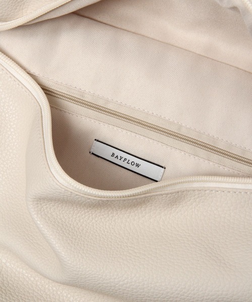 BAYFLOW（ベイフロー）の「ビッグボディーバッグ（ボディバッグ/ウエストポーチ・レディース・ブラック/アイボリー・FREE）」の10枚目の写真