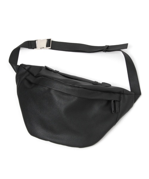 BAYFLOW（ベイフロー）の「ビッグボディーバッグ（ボディバッグ/ウエストポーチ・レディース・ブラック/アイボリー・FREE）」の3枚目の写真