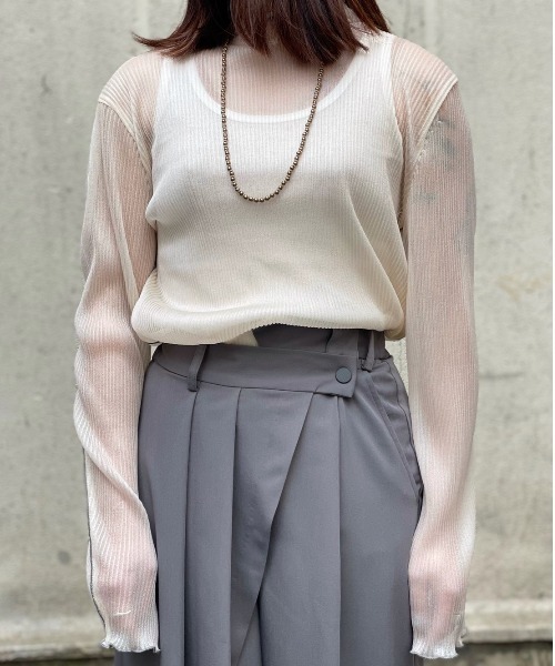 AULA AILA（アウラアイラ）の「AULA AILA（アウラ アイラ）SHEER PLEATS PULLOVER（Tシャツ/カットソー・レディース・ベージュ/その他18/アイボリー/ブラック・0）」の2枚目の写真