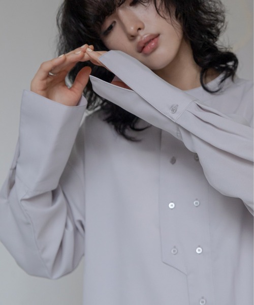VACANCY（ヴァカンシー）の「ダブルボタンシャツ（シャツ/ブラウス・レディース・ホワイト/ライトグレー・FREE）」の19枚目の写真