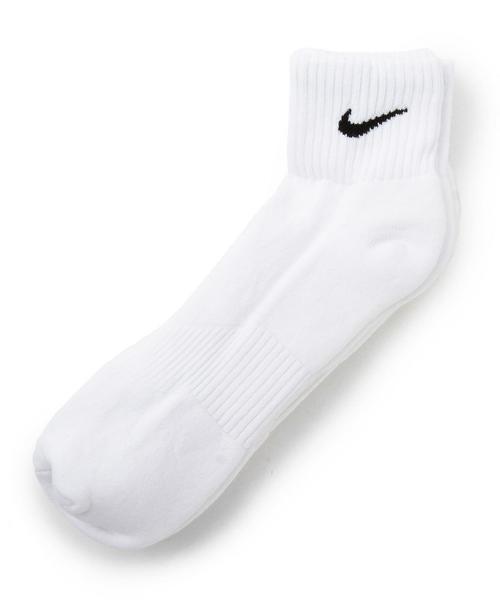 NIKE（ナイキ）の「NIKE（ナイキ） 3P コットンクッション　クォーターソックス（ソックス/靴下・メンズ・ホワイト/ブラック・LARGE/MEDIUM/X-LARGE）」の2枚目の写真