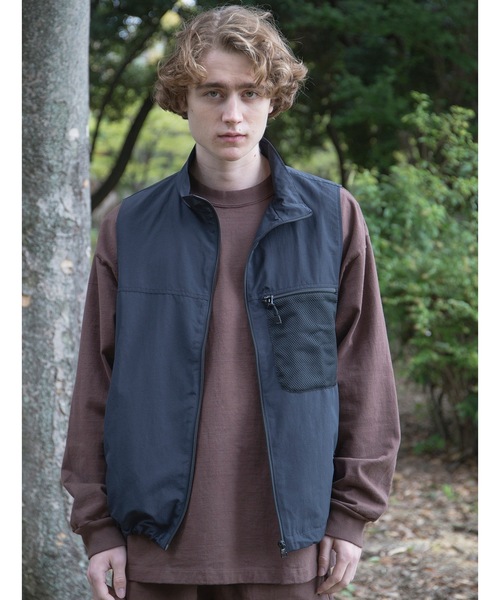 wonderland（ワンダーランド）の「North vest（ベスト・メンズ・ブラック/グリーン・XL/L）」の2枚目の写真