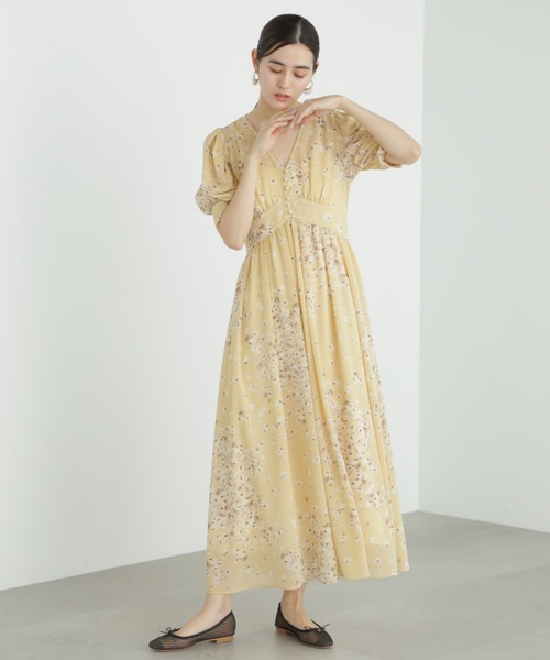 JILL STUART(ジルスチュアート)の「◆モノトーンフラワーワンピース(ワンピース・レディース・イエロー/ブラック・2/4)」の2枚目の写真