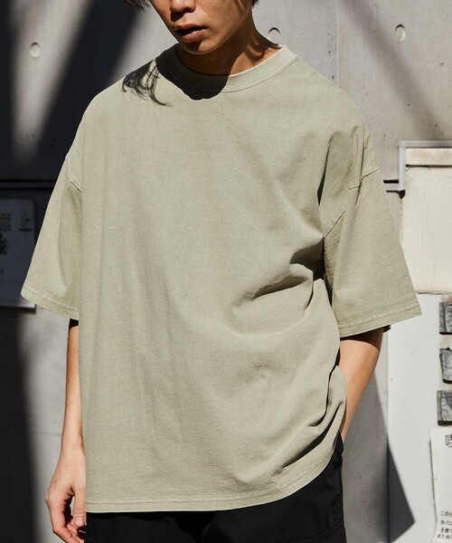 FREAK'S STORE(フリークスストア)の「【限定展開】ビッグシルエット ピグメント加工 クルーネックTシャツ(Tシャツ/カットソー・メンズ・ブラック/ベージュ/ブラウン/ブルー/グリーン・SMALL/MEDIUM/LARGE)」の18枚目の写真
