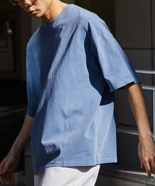 FREAK'S STORE(フリークスストア)の「【限定展開】ビッグシルエット ピグメント加工 クルーネックTシャツ(Tシャツ/カットソー・メンズ・ブラック/ベージュ/ブラウン/ブルー/グリーン・SMALL/MEDIUM/LARGE)」の11枚目の写真