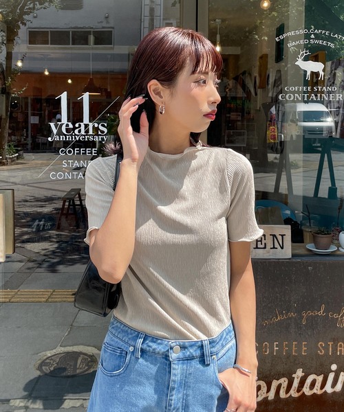 Chillfar(チルファー)の「プチハイネックトップス(Tシャツ/カットソー・レディース・ブルー/ブラック/グレイッシュベージュ/アイボリー・FREE)」の18枚目の写真