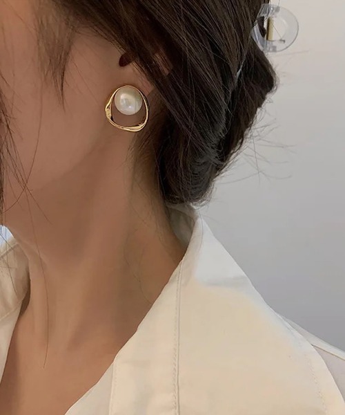 tone（トーン）の「Liaa/デザインパールピアス（ピアス（両耳用）・レディース・その他1/その他2/その他3/その他5/その他7/その他4/その他6/その他8・FREE）」の2枚目の写真