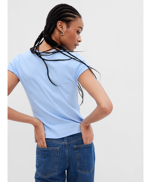 GAP(ギャップ)の「Gapロゴ リブフィット Tシャツ(Tシャツ/カットソー・レディース・ブルー/ホワイト/イエロー/ブラック/グリーン/ピンク・M/S/L/XL/XXS/XS)」の12枚目の写真