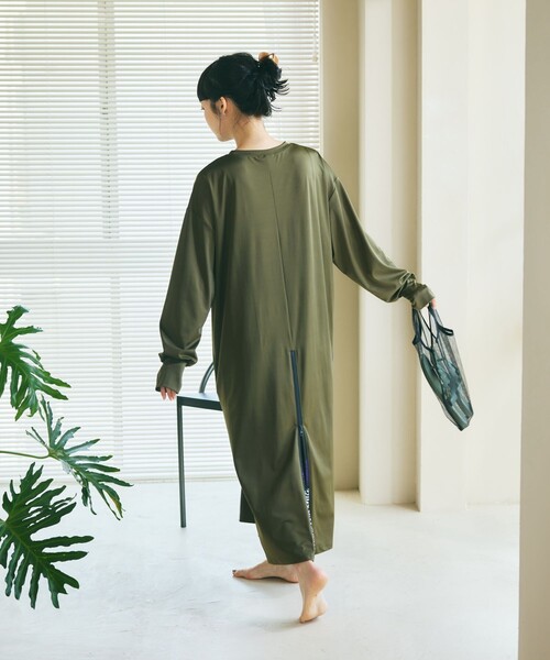 美品　サウザンドマイル フリークスストア ロング　ワンピース サウザンドマイル フリークスストア 黒 ロングワンピース 長袖