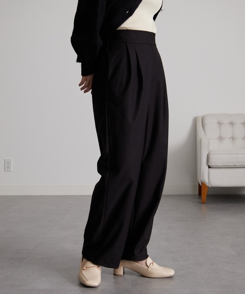 RANAN（ラナン）の「［3サイズ展開］あったか美脚見え2タックワイドパンツ（スラックス・レディース・イエロー/グレー/ブラック/オフホワイト・L/M/LL）」の6枚目の写真