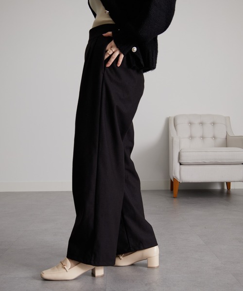 RANAN（ラナン）の「［3サイズ展開］あったか美脚見え2タックワイドパンツ（スラックス・レディース・イエロー/グレー/ブラック/オフホワイト・L/M/LL）」の8枚目の写真