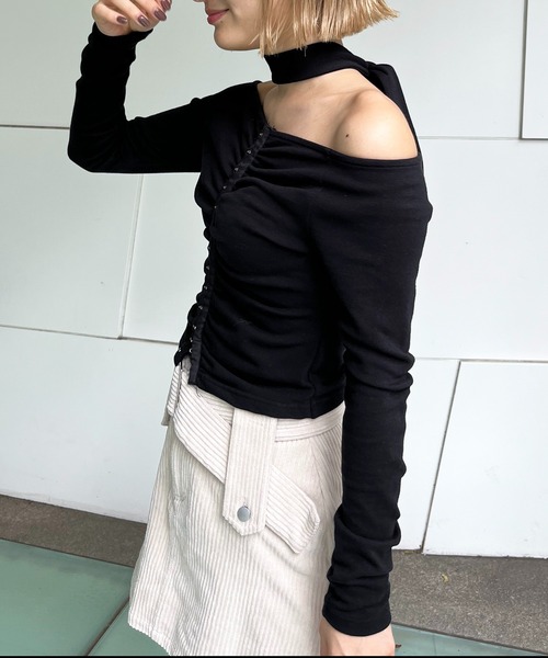 SPIRALGIRL（スパイラルガール）の「スカーフ付きコルセットホックデザイントップス（Tシャツ/カットソー・レディース・ブラック/グレー・FREE）」の3枚目の写真