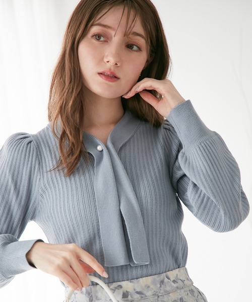 alotta（アロッタ）の「カシミヤタッチボウタイリブニット（ニット/セーター・レディース・モカ/ネイビー/ライトブルー/ベビーピンク・3L/LL/L/M）」の3枚目の写真