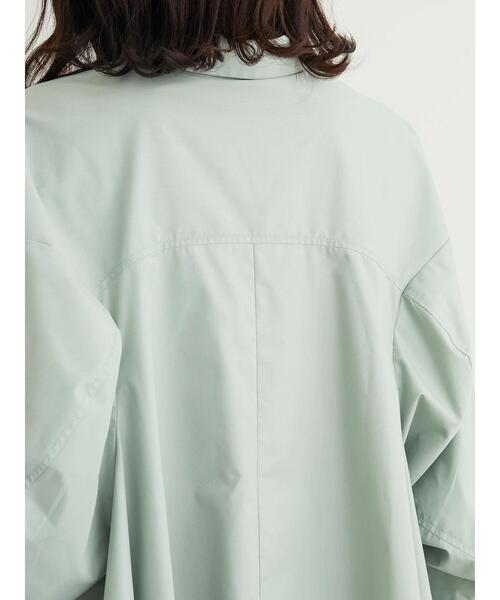 Green　Parks（グリーンパークス）の「・furry　rate　変形キリカエシャツチュニック（チュニック・レディース・オフホワイト/ブラック/グレー・FREE）」の12枚目の写真