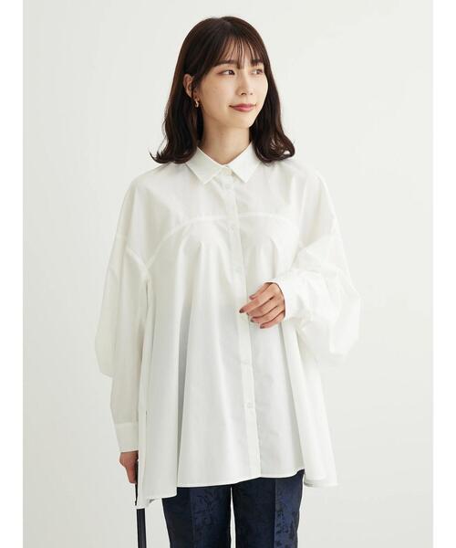 Green　Parks（グリーンパークス）の「・furry　rate　変形キリカエシャツチュニック（チュニック・レディース・オフホワイト/ブラック/グレー・FREE）」の18枚目の写真