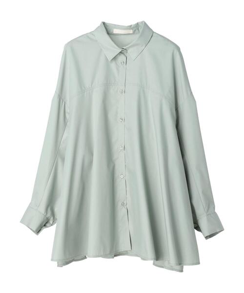 Green　Parks（グリーンパークス）の「・furry　rate　変形キリカエシャツチュニック（チュニック・レディース・オフホワイト/ブラック/グレー・FREE）」の4枚目の写真