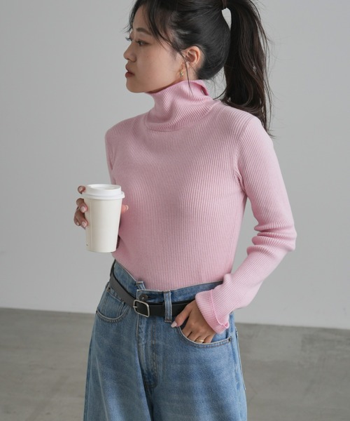 CIAOPANIC TYPY（チャオパニックティピー）の「アンチピリング配色ステッチタートルニット（ニット/セーター・レディース・イエロー/ライトグレー/グリーン/ライム/ピンク/ブラック/カーキ/オフホワイト/グレー/ブルー/ネイビー/オレンジ/スカイブルー/バイオレット/ホワイト/サーモンピンク・ONE SIZE）」の20枚目の写真