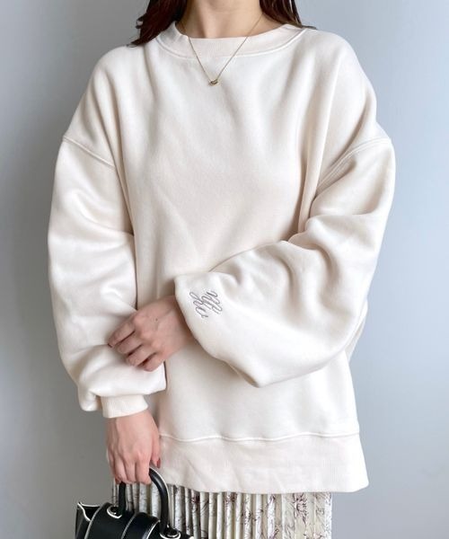 mysty woman(ミスティウーマン)の「ビッグシルエット裏毛プルオーバー 988036(スウェット・レディース・ライトグリーン/モカ/オフホワイト・FREE)」の21枚目の写真