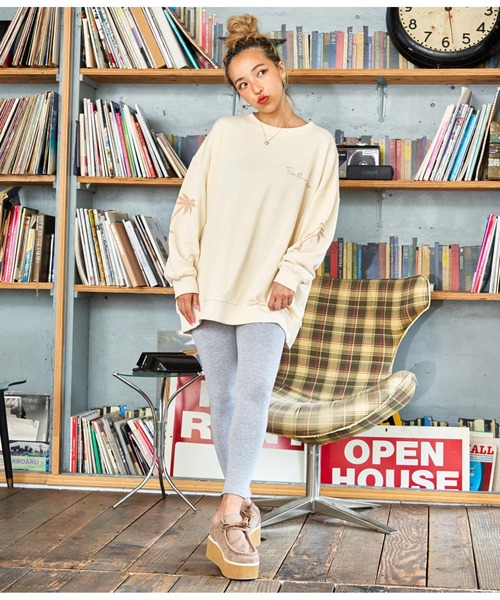 貴重✨️【アナザーエディション】限定品ファースリーブ切り替えスウェット ベージュ 貴重✨️【アナザーエディション】限定品ファースリーブ切り替え