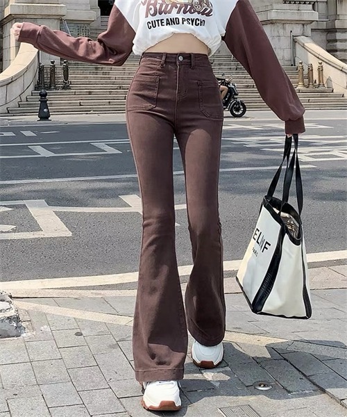 FREE STYLISTS(フリー スタイリスト)の「美脚デニムフレアパンツ(デニムパンツ・レディース・ブラウン・S/M/2XL/XL/L)」の6枚目の写真