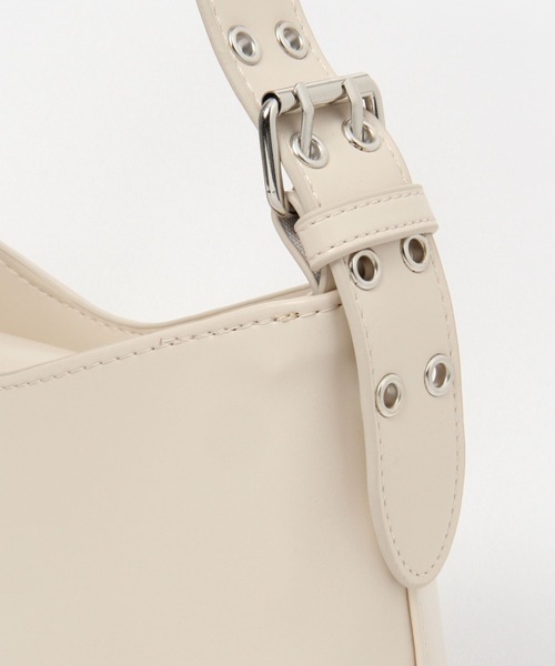 FOREVER 21（フォーエバー トゥエンティーワン）の「ワンハンドルバッグ1（ハンドバッグ・レディース・ホワイト系その他/ブラック・FREE）」の3枚目の写真