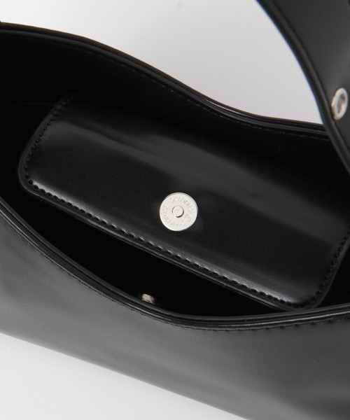 FOREVER 21（フォーエバー トゥエンティーワン）の「ワンハンドルバッグ1（ハンドバッグ・レディース・ホワイト系その他/ブラック・FREE）」の9枚目の写真