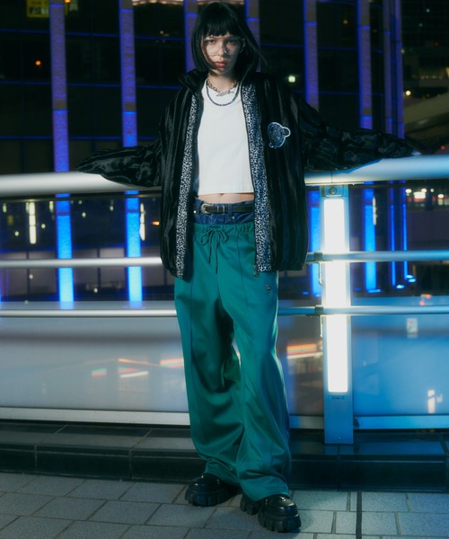 AIVER（アイバー）の「GALFY×AIVER YABAI阿威婆亜ベルボアブルゾン