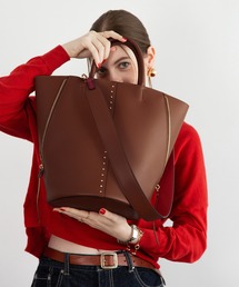 【シルエットが変わる】2WAYスタッズバケツトートバッグ/ショルダー付き