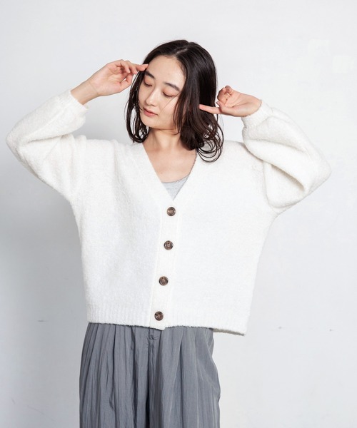 LIENCOEUR（リアンクール）の「ボリュームスリーブカーデ（カーディガン/ボレロ・レディース・オフホワイト/ベージュ/グリーン・FREE）」の12枚目の写真