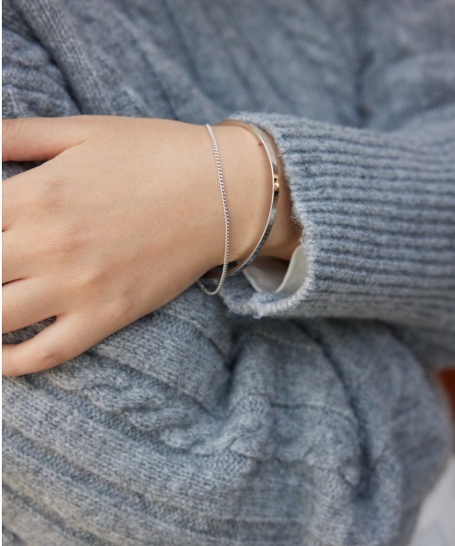 AZUL by moussy(アズールバイマウジー)の「チェーンコンビネーションナローバングル(バングル/リストバンド・レディース・シルバー/ゴールド系その他・FREE)」の2枚目の写真