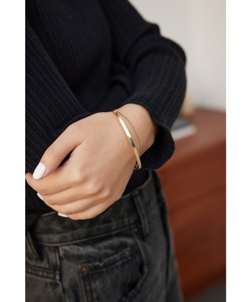AZUL by moussy(アズールバイマウジー)の「チェーンコンビネーションナローバングル(バングル/リストバンド・レディース・シルバー/ゴールド系その他・FREE)」の6枚目の写真