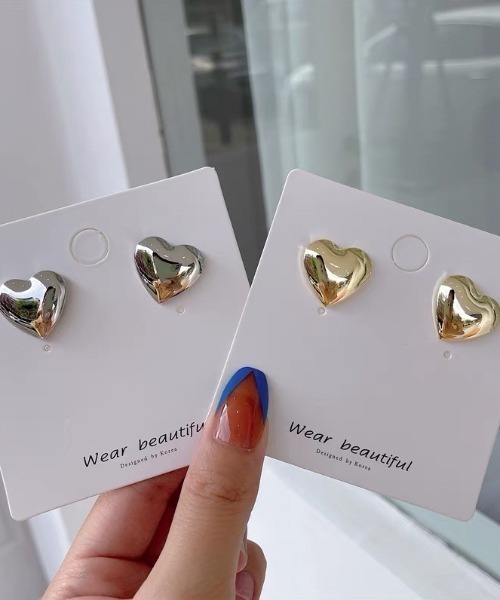 E&C closet…(イーアンドシークローゼット)の「ボリュームハートピアス(ピアス(両耳用)・レディース・シルバー/ゴールド・FREE)」の16枚目の写真