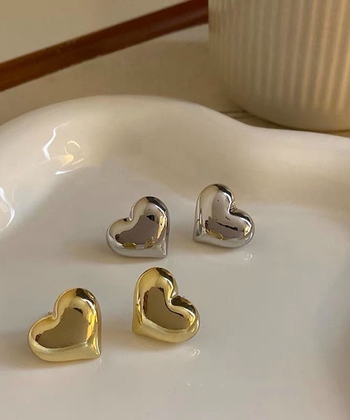 E&C closet…(イーアンドシークローゼット)の「ボリュームハートピアス(ピアス(両耳用)・レディース・シルバー/ゴールド・FREE)」の19枚目の写真