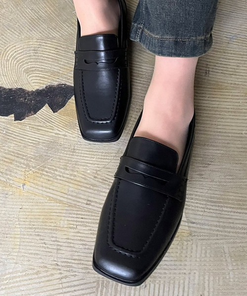 Jewelobe(ジュエローブ)の「スクエアトゥフラットコインローファー(ローファー・レディース・ベージュ/ブラック/ブラウン・L/M/S/XL)」の17枚目の写真