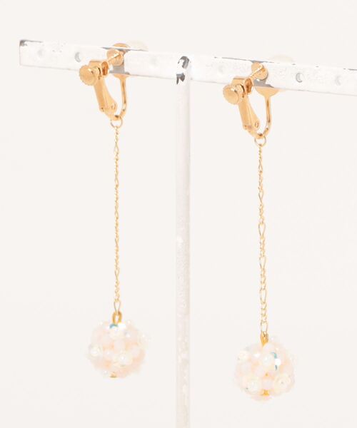 tone（トーン）の「【hazeleyes】パールとパステルフラワーのゆらゆらイヤリング（Bonbonami ボンボンアミ）(MA)（イヤリング・レディース・ブルー/ホワイト/ピンク・FREE）」の4枚目の写真
