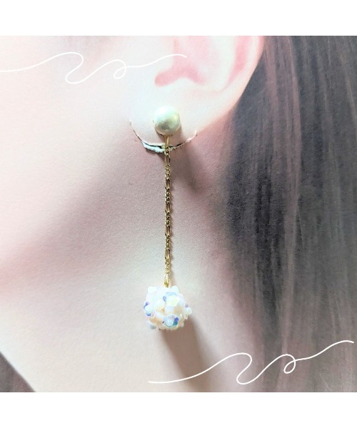tone（トーン）の「【hazeleyes】パールとパステルフラワーのゆらゆらイヤリング（Bonbonami ボンボンアミ）(MA)（イヤリング・レディース・ブルー/ホワイト/ピンク・FREE）」の2枚目の写真