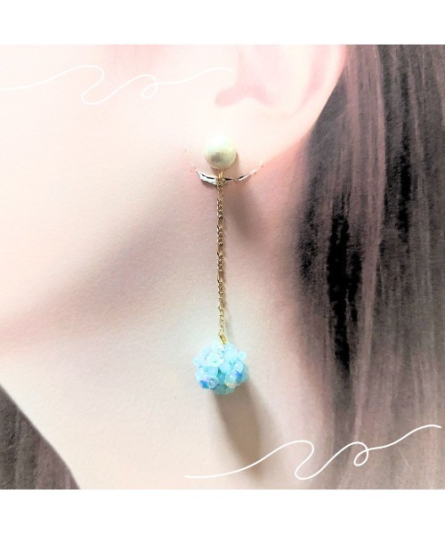 tone（トーン）の「【hazeleyes】パールとパステルフラワーのゆらゆらイヤリング（Bonbonami ボンボンアミ）(MA)（イヤリング・レディース・ブルー/ホワイト/ピンク・FREE）」の3枚目の写真