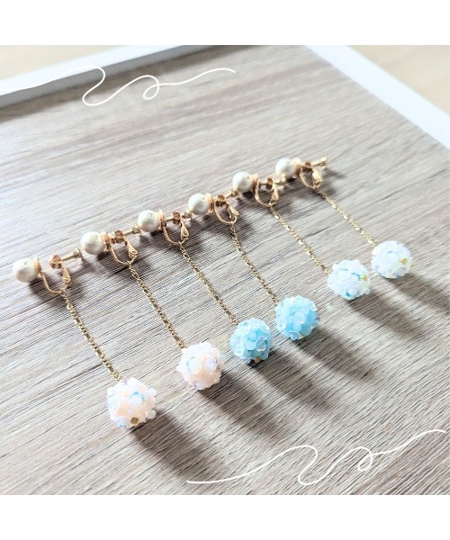 tone（トーン）の「【hazeleyes】パールとパステルフラワーのゆらゆらイヤリング（Bonbonami ボンボンアミ）(MA)（イヤリング・レディース・ブルー/ホワイト/ピンク・FREE）」の7枚目の写真