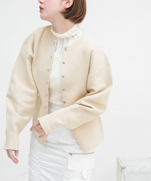 KBF（ケイビーエフ）の「リングドットボタンニットカーディガン（カーディガン/ボレロ・レディース・レッド系その他/ライトベージュ/イエロー系その他・ONE）」の2枚目の写真