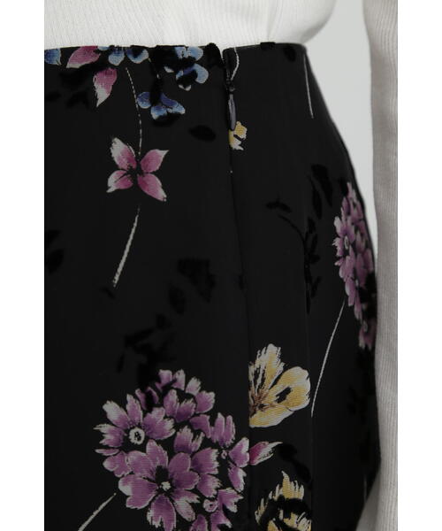 JILL STUART(ジルスチュアート)の「◆ヴェルヴェットオパールスカート(スカート・レディース・ベージュ/ブラック・2/4)」の5枚目の写真