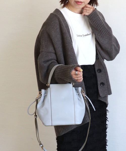 MIAN （ミアン）の「サイドドロスト2wayトートバッグ（トートバッグ・レディース・イエロー/サックスブルー/ブラック/アイボリー・FREE）」の4枚目の写真