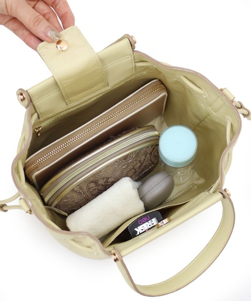 MIAN （ミアン）の「サイドドロスト2wayトートバッグ（トートバッグ・レディース・イエロー/サックスブルー/ブラック/アイボリー・FREE）」の19枚目の写真