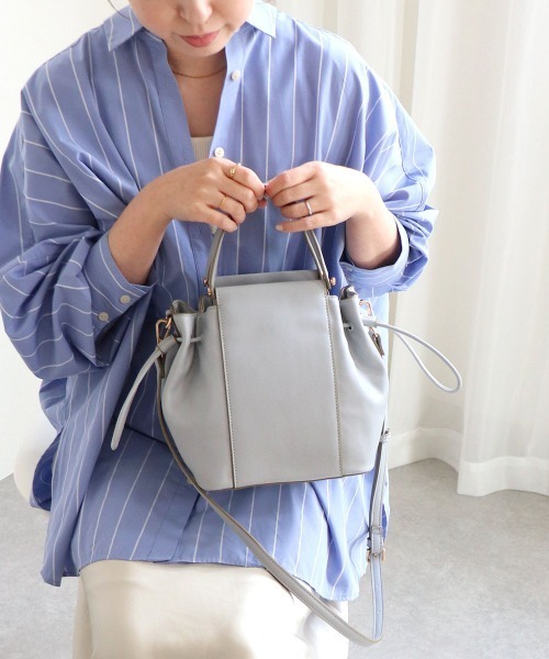 MIAN （ミアン）の「サイドドロスト2wayトートバッグ（トートバッグ・レディース・イエロー/サックスブルー/ブラック/アイボリー・FREE）」の5枚目の写真