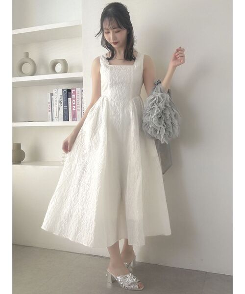 dazzlin（ダズリン）の「バックボリュームヘプバーンワンピース（ドレス・レディース・オフホワイト/ピンク/ブラック・SMALL/MEDIUM）」の2枚目の写真