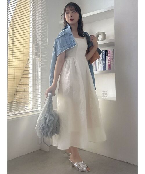 dazzlin（ダズリン）の「バックボリュームヘプバーンワンピース（ドレス・レディース・オフホワイト/ピンク/ブラック・SMALL/MEDIUM）」の17枚目の写真