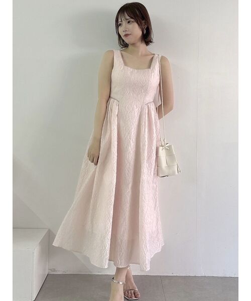 dazzlin（ダズリン）の「バックボリュームヘプバーンワンピース（ドレス・レディース・オフホワイト/ピンク/ブラック・SMALL/MEDIUM）」の20枚目の写真