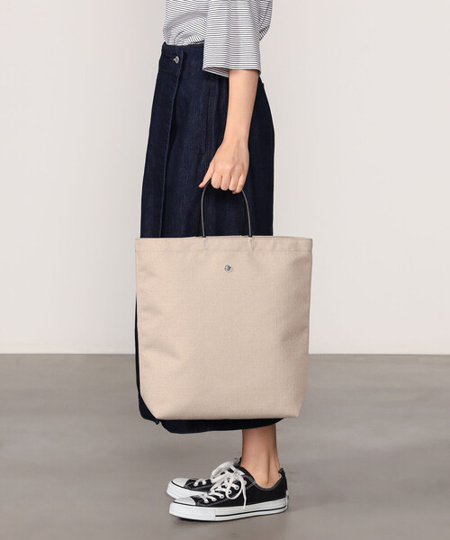 ORCIVAL(オーシバル)の「ORCIVAL | ストリングハンドル トートバッグ 中(トートバッグ・レディース・ブラック/Nat・-)」の2枚目の写真